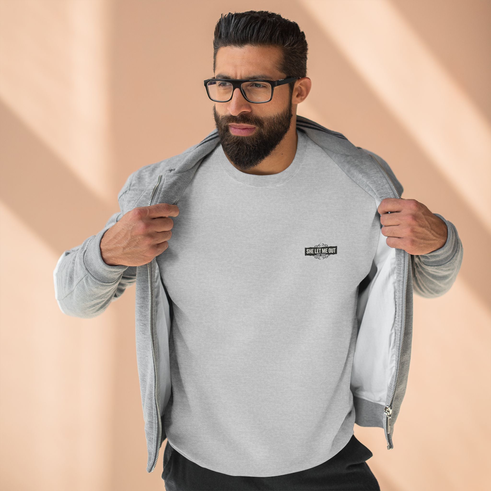 'She Let Me Out' ORIGINAL, Black Chain CREW NECK SWEATSHIRT, MEN'S Premium Sweatshirt